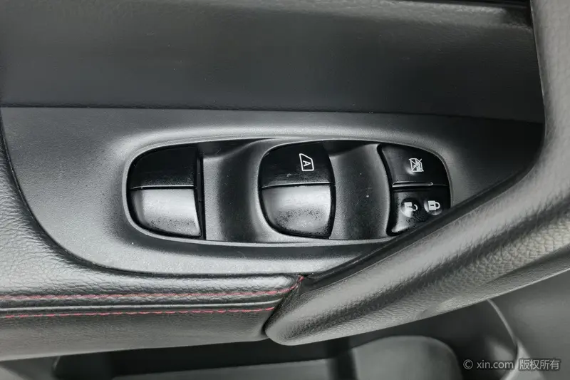Nissan Qashqai 2.0L CVT смарт V — фото 17
