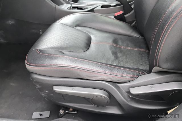 Chery Arrizo 5 2016 1.5 L CVT — фото 17