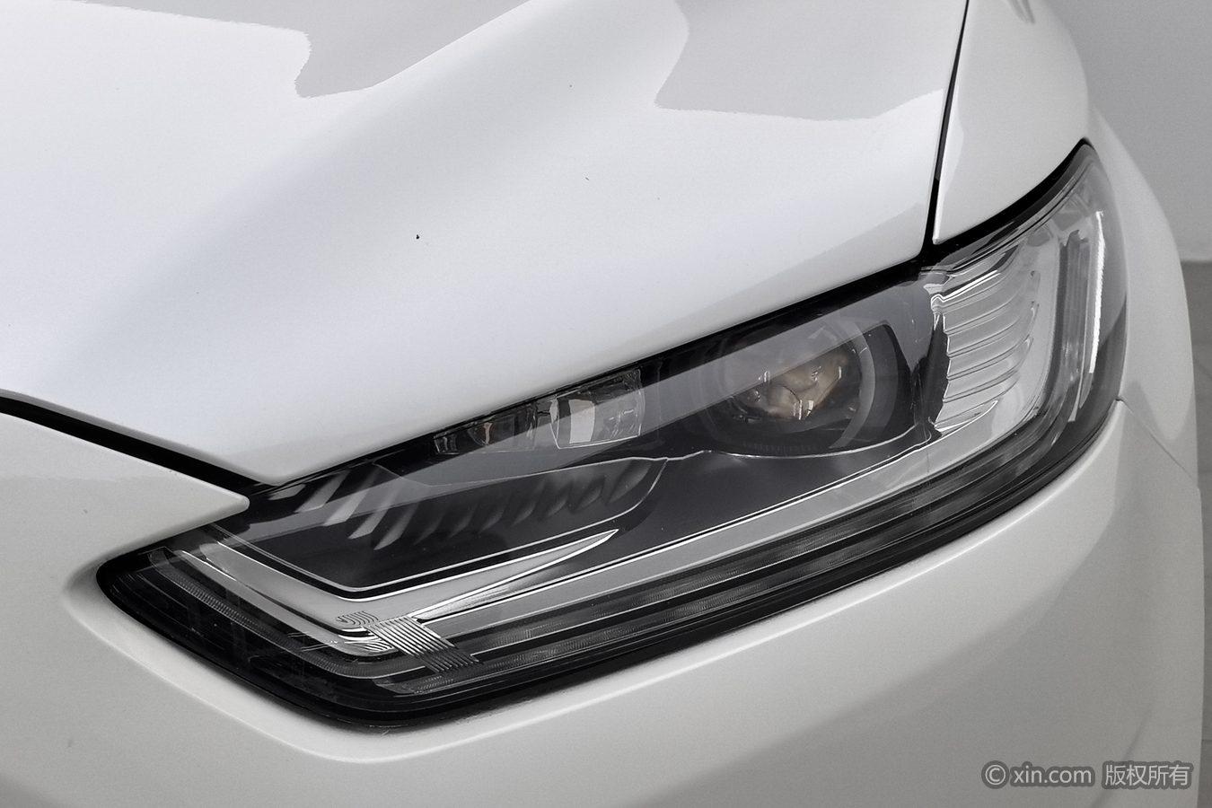 Ford Mondeo 2013 2.0L GTDi200 Luxury