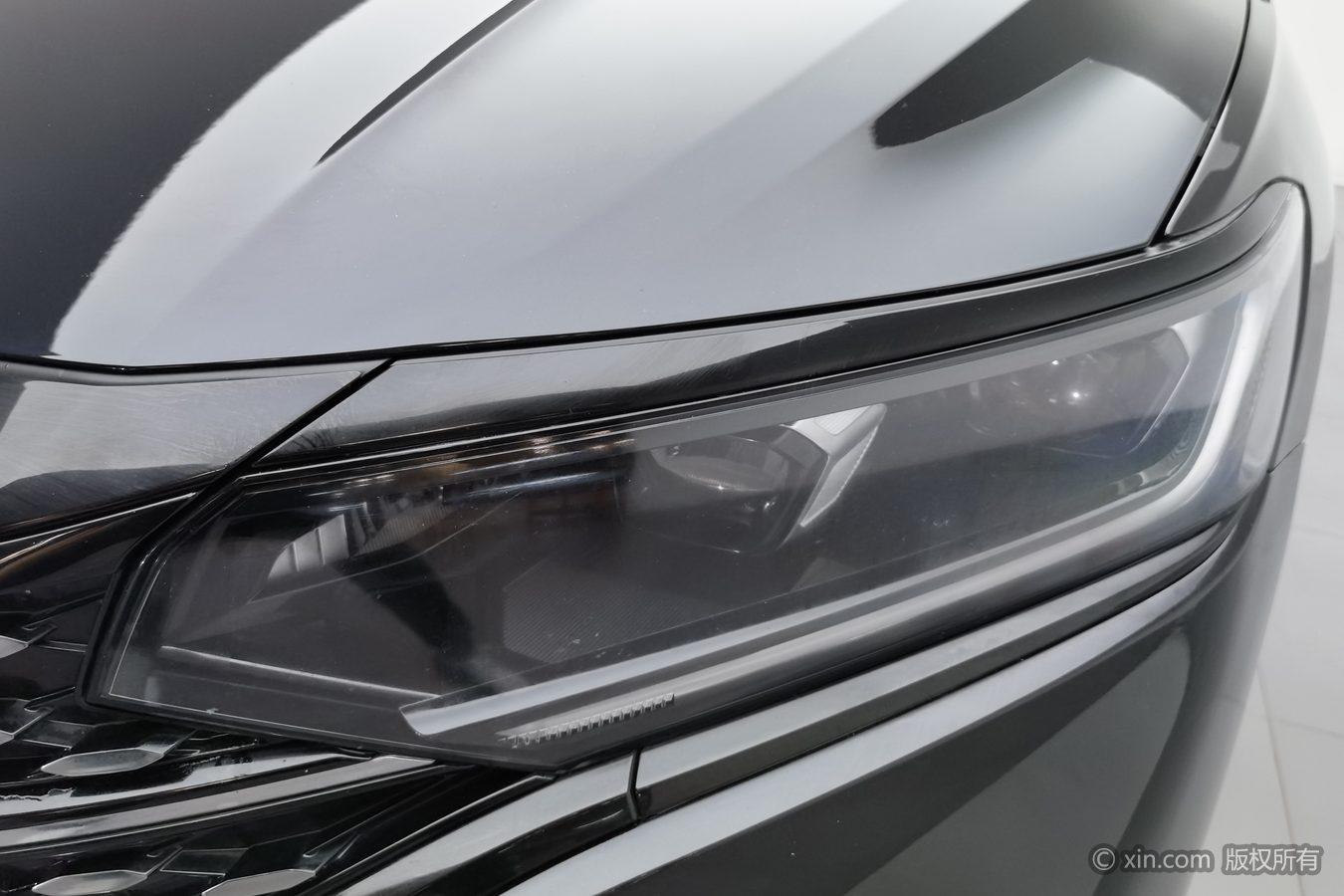 Volkswagen Passat 2023 330TSI Elite