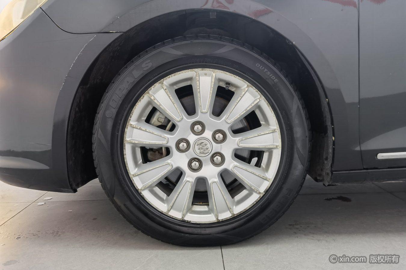 Buick LaCrosse 2011 2.4L SIDI Comfort