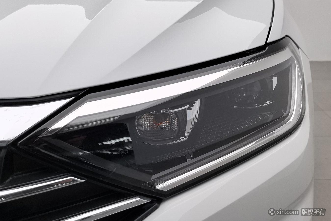 Volkswagen Sagitar 2021 280TSI DSG Luxury Smart Connect
