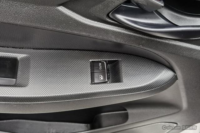 Wuling Hongguang 2021 1.5 L SMTBase — фото 11