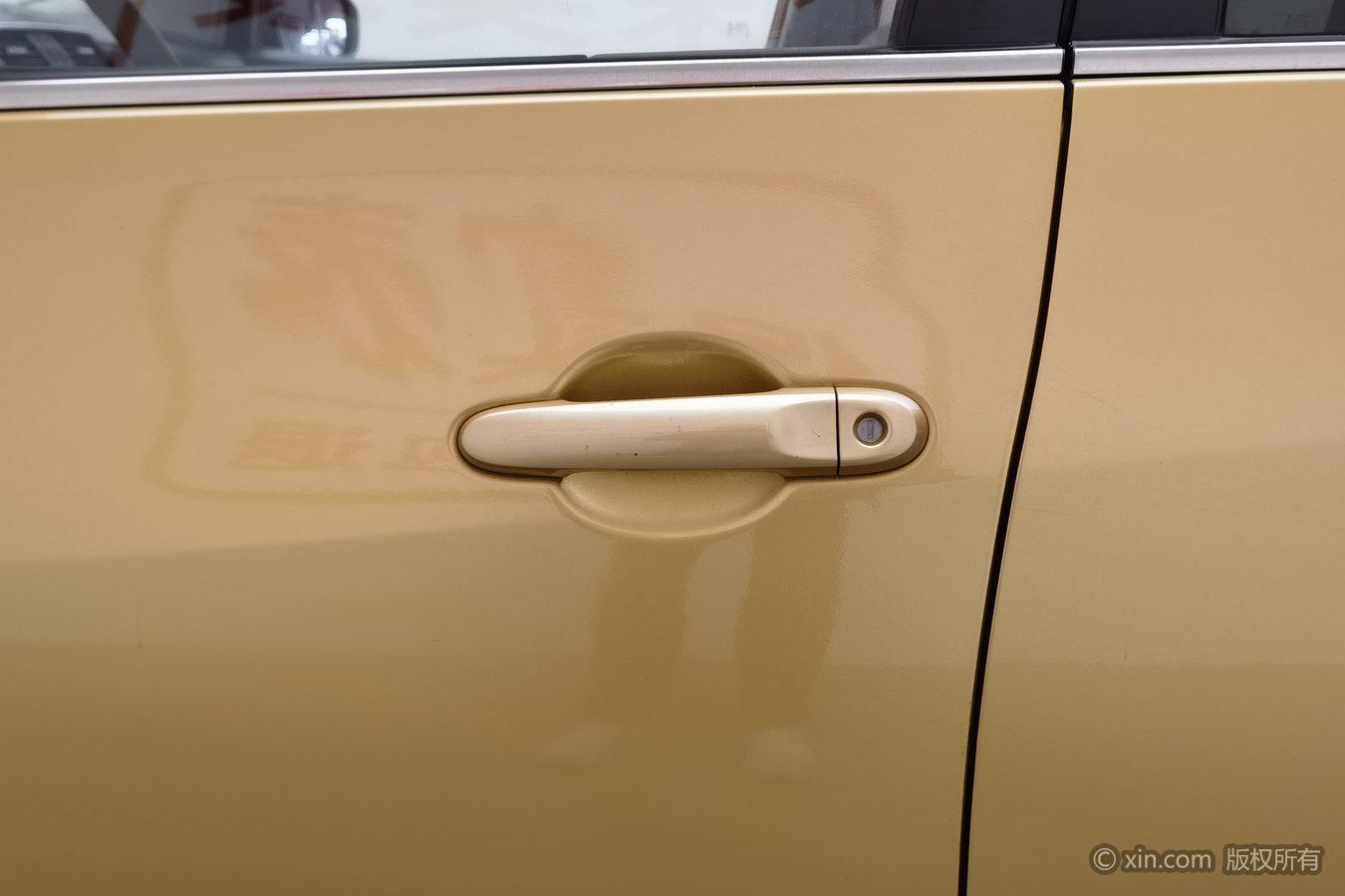 Nissan Tiida 2011 1.6L CVT Comfort