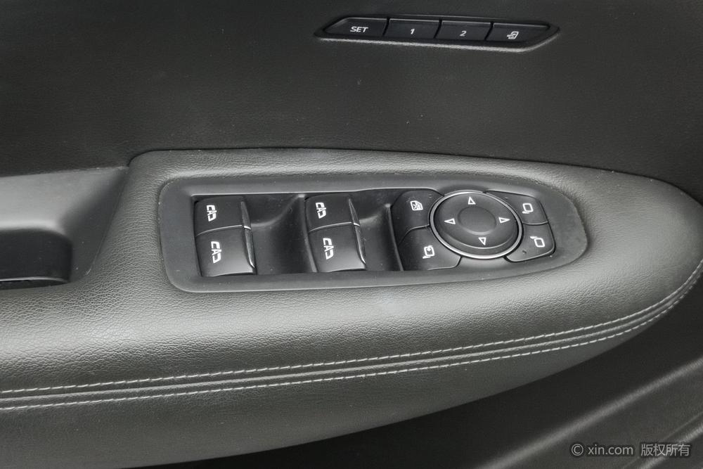 Cadillac XT6, фото 23