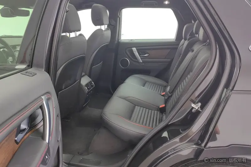 Land Rover Discovery Sport — фото 13