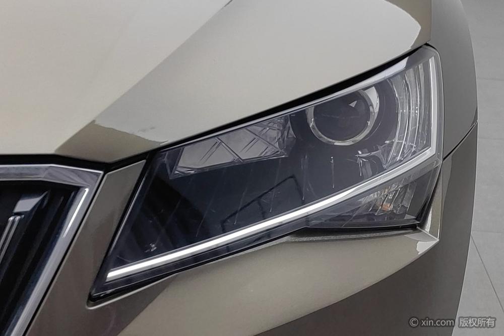 Skoda Superb, фото 7