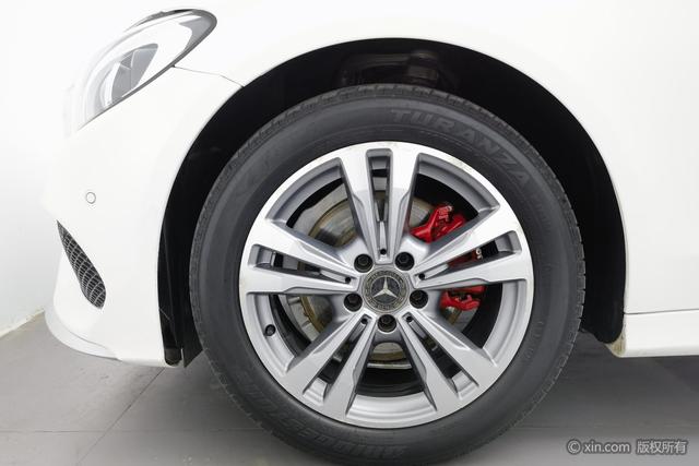 Mercedes Benz C-Class 2017 — фото 10