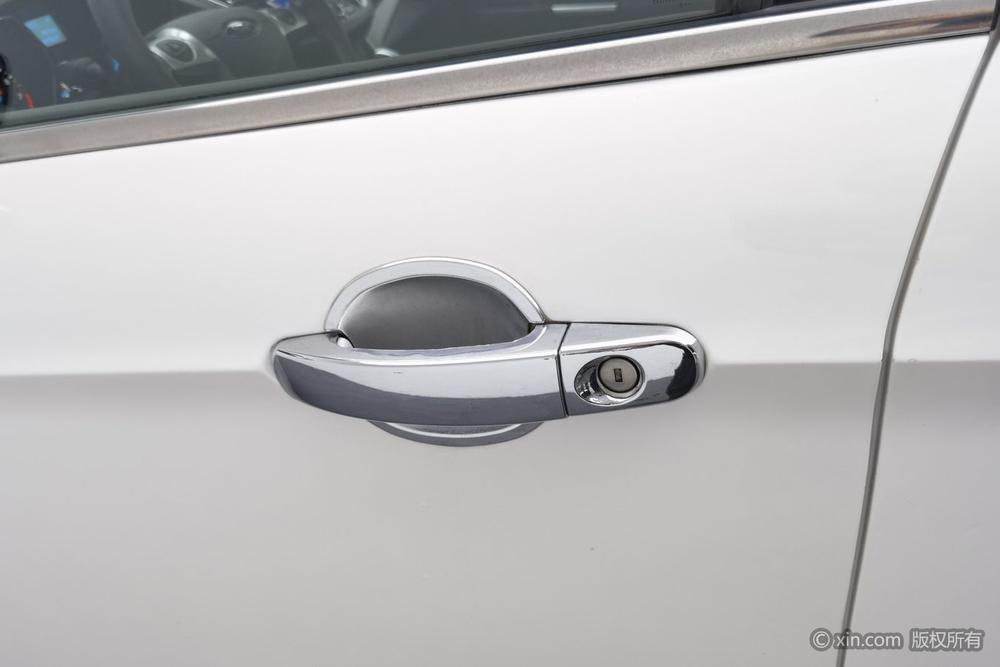 Ford Kuga, фото 8