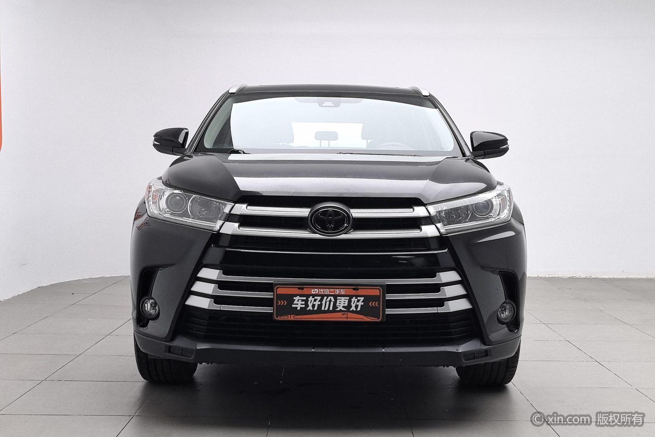 Toyota Highlander 2021 2.0T Luxury 7 мест