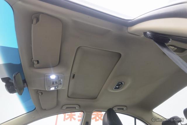 Geely Emgrand 2018 1.5 L CVT — фото 20