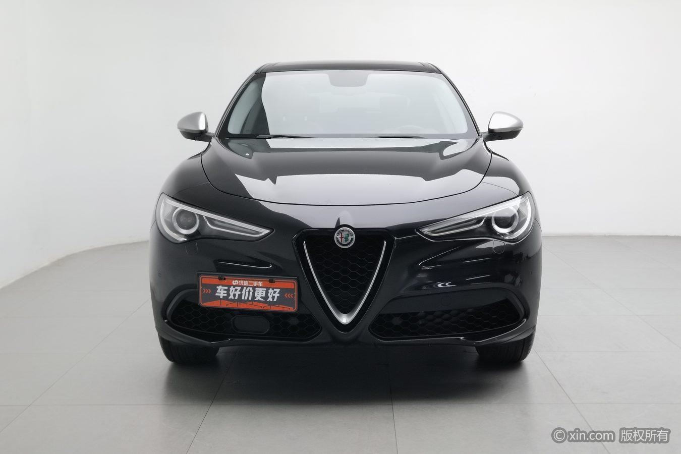 Alfa Romeo Stelvio si tan wei 2017 2.0T 200HP jing ying ban