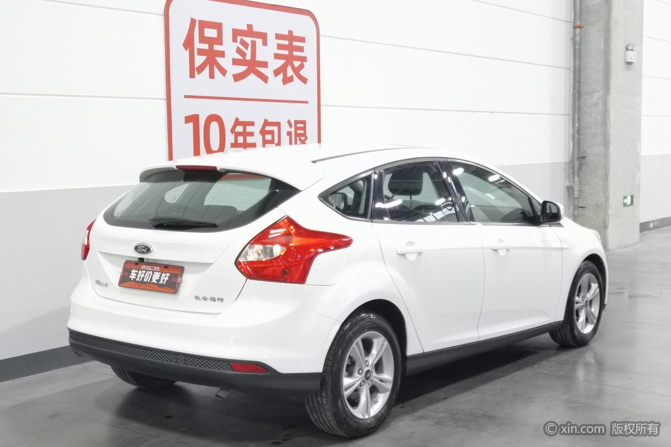 Ford Focus 2012 1.6L AT