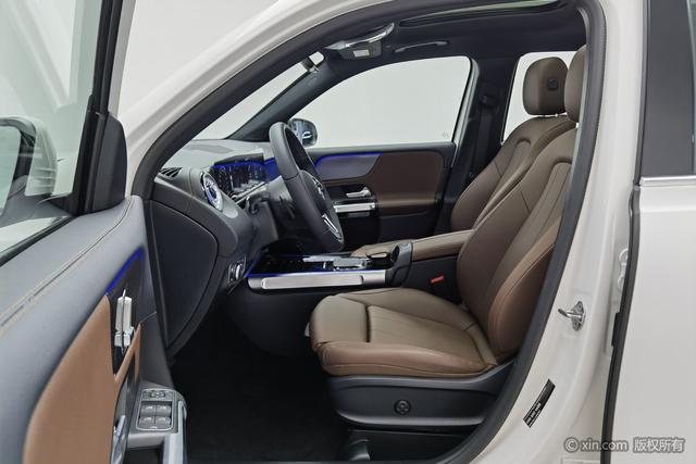 Mercedes-Benz GLB 2023 GLB 220 — фото 18