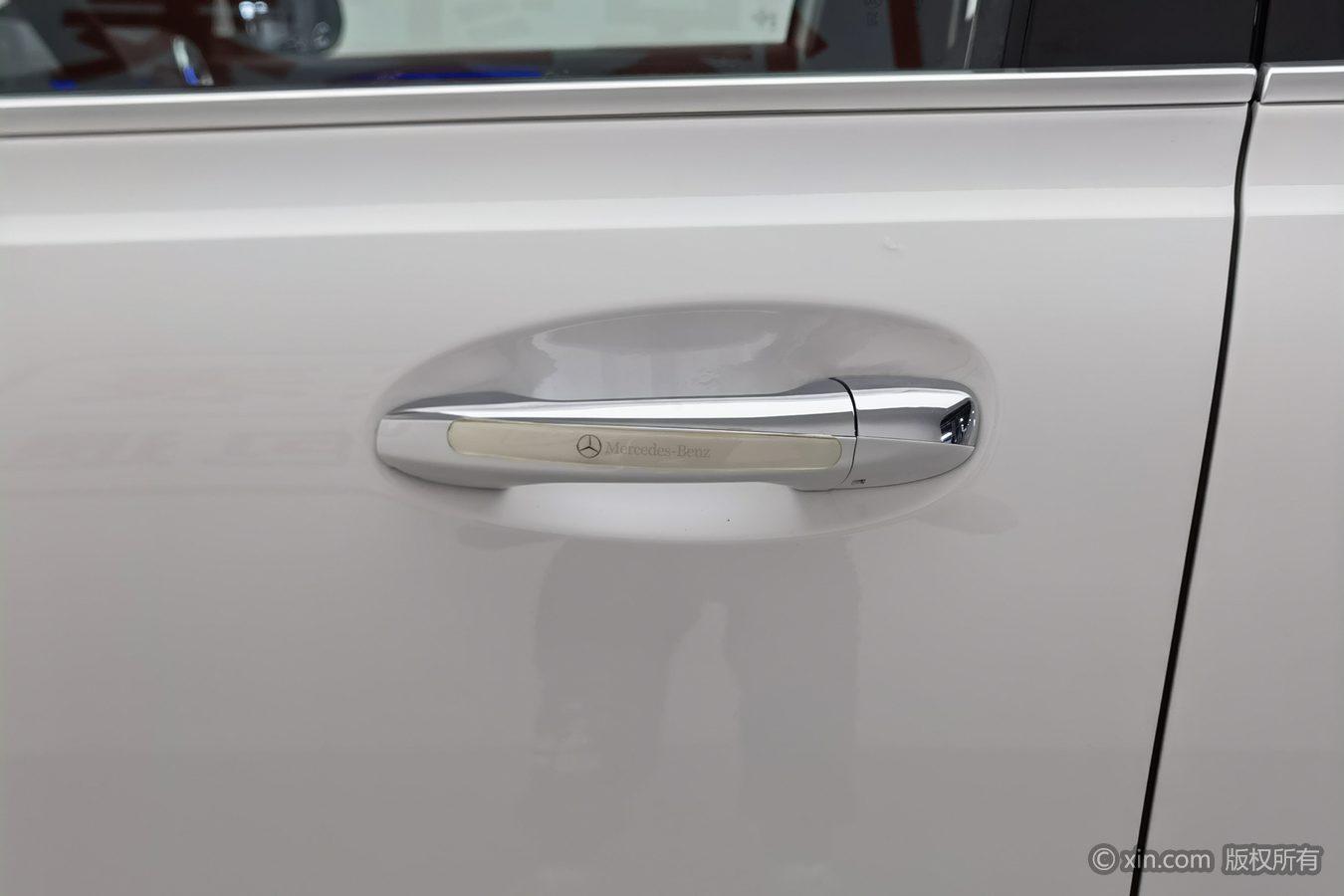 Mercedes-Benz GLB 2023 GLB 220