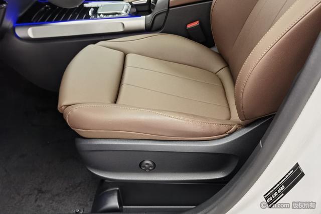 Mercedes-Benz GLB 2023 GLB 220 — фото 19