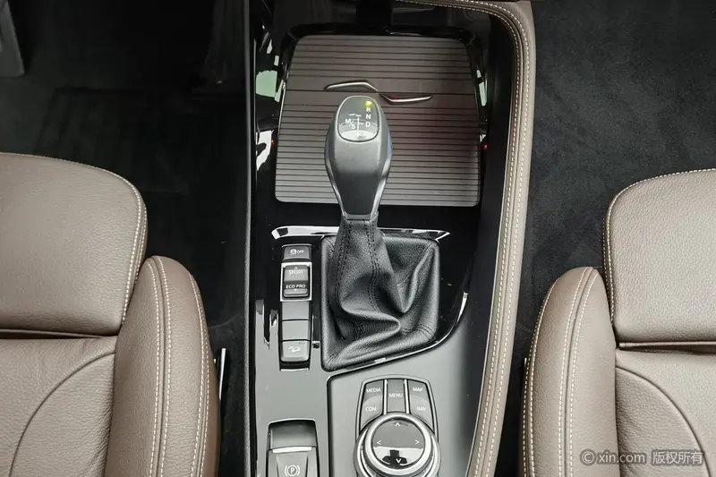 BMW X 1 x Drive 20 Li — фото 10