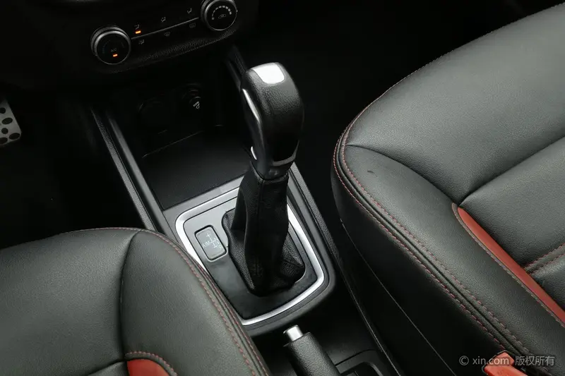 Haval H1 — фото 10