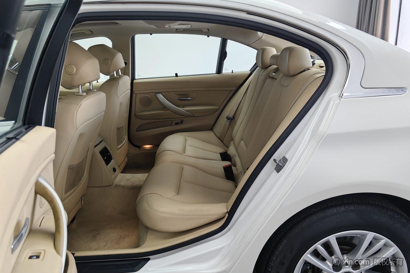 BMW 3 Series 2015 320Li Style