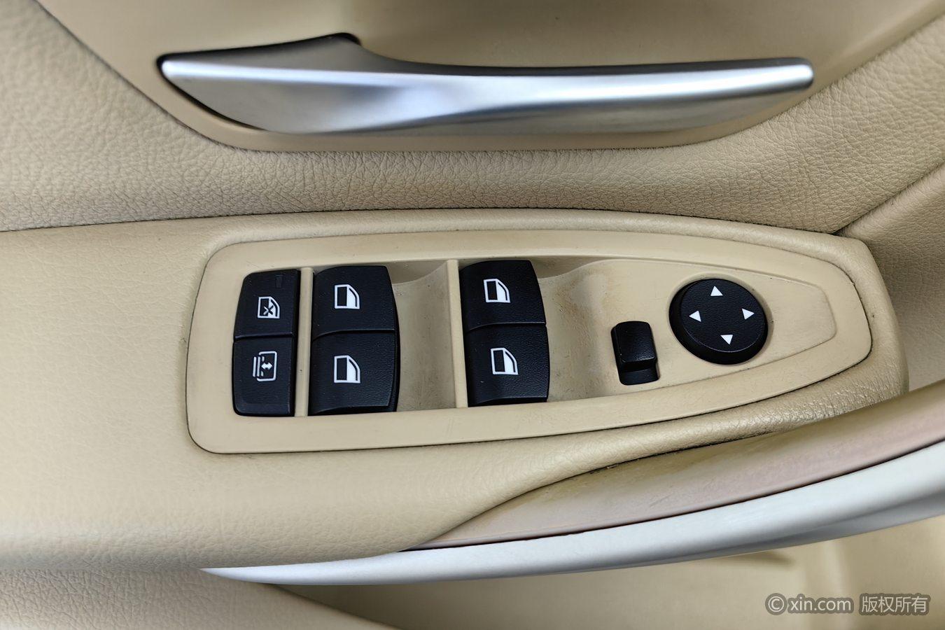 BMW 3 Series 2015 320Li Style