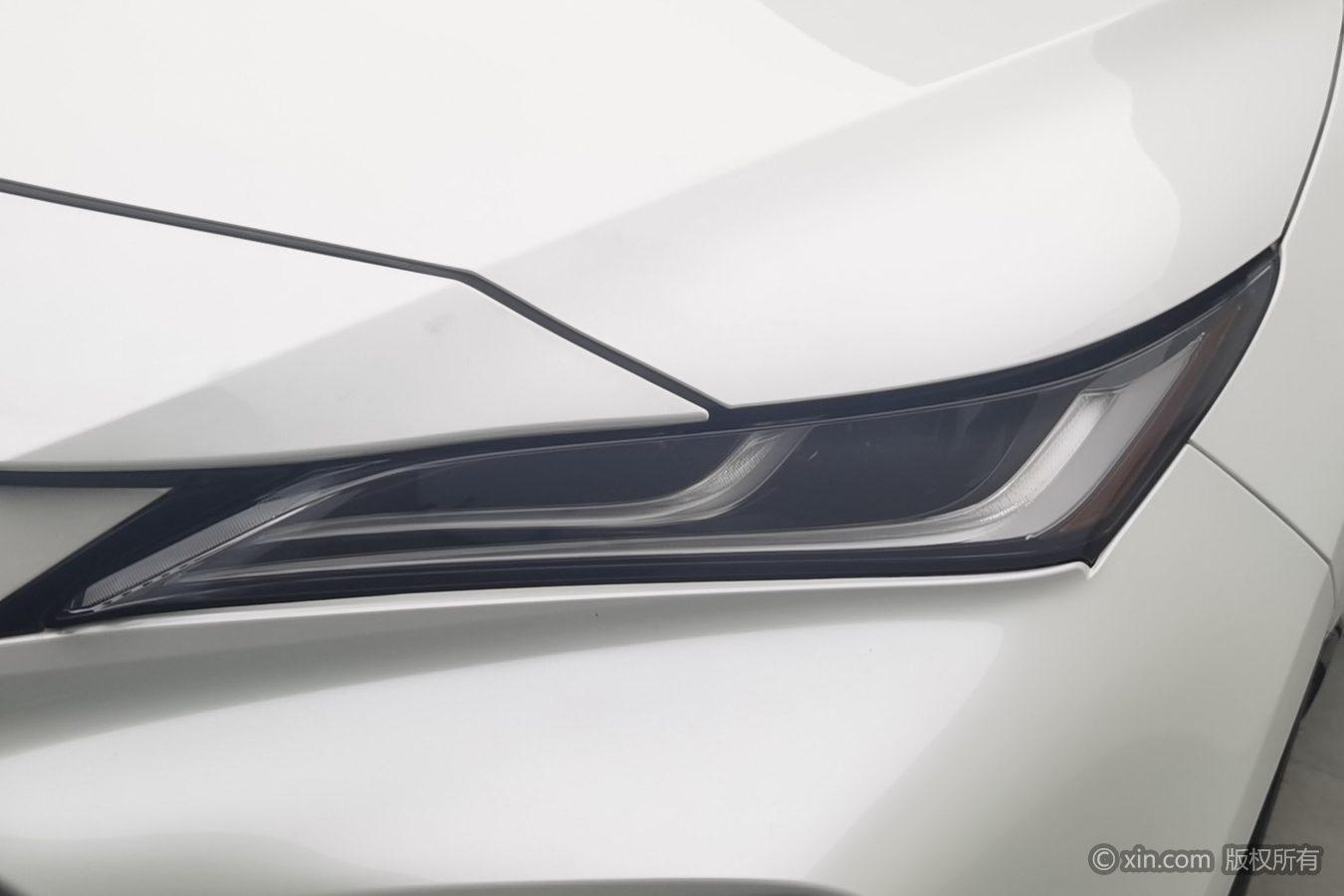 Toyota Venza 2024 2.0L CVT Luxury