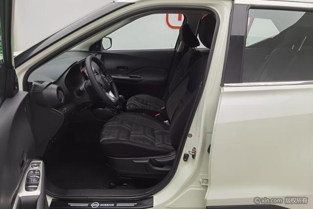 Nissan Kicks 2020 1.5 L MT — фото 17