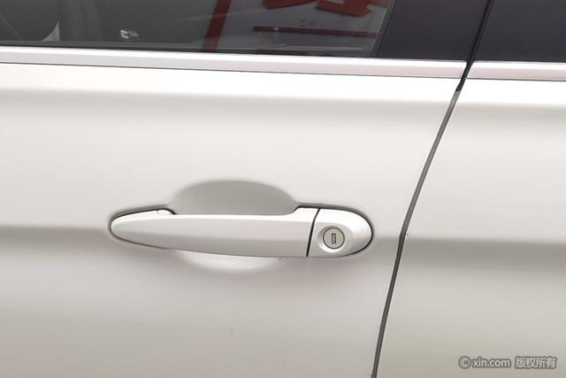 BMW 3 series id 3804643 из Китая 12