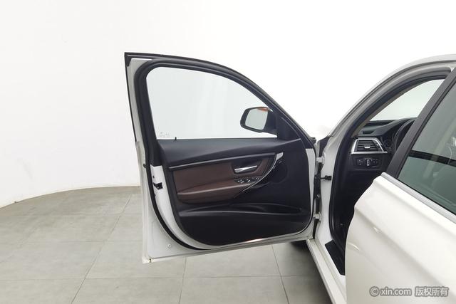 BMW 3 series id 3804643 из Китая 15