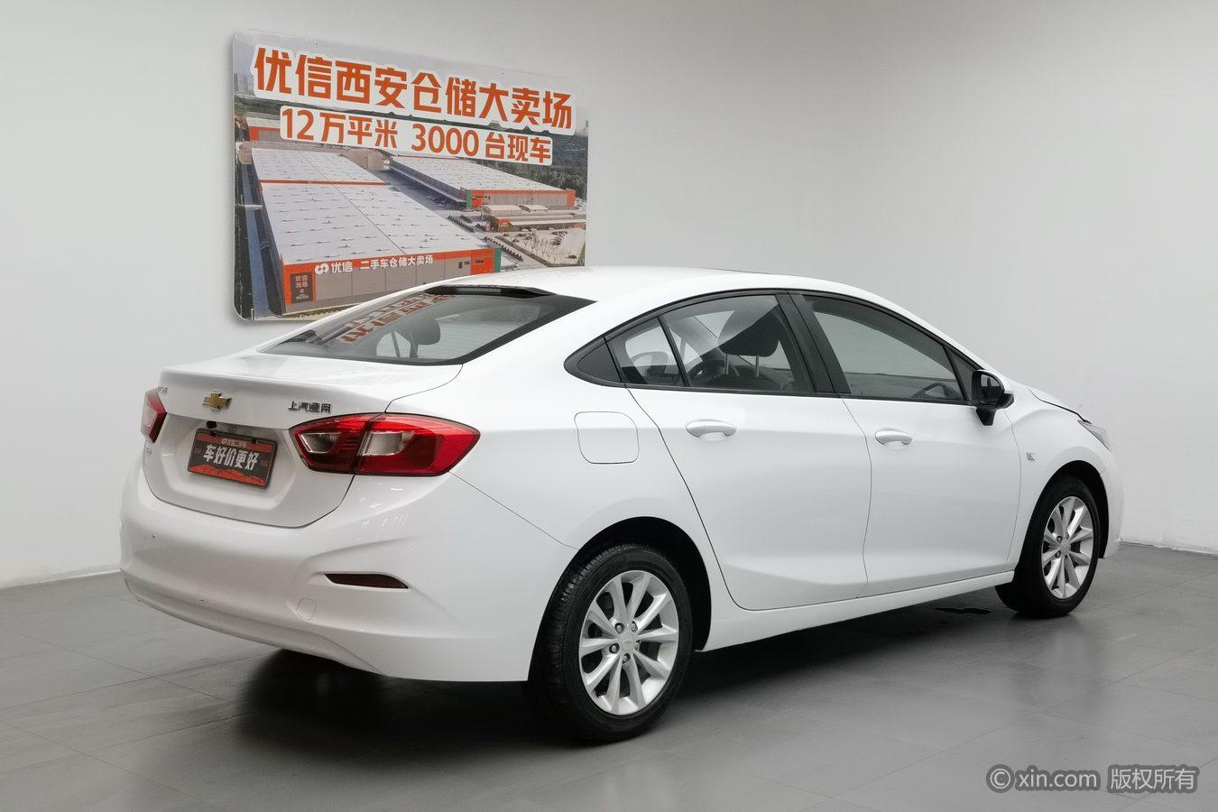 Chevrolet Cruze 2018 320 AT