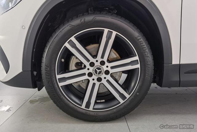 Mercedes-Benz GLA 2022 GLA 220 4 MATIC — фото 8