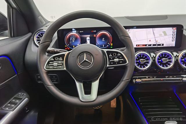 Mercedes-Benz GLA 2022 GLA 220 4 MATIC — фото 13