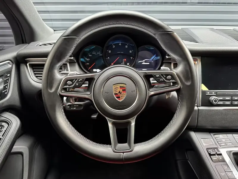 Porsche Macan 2.0 T — фото 6