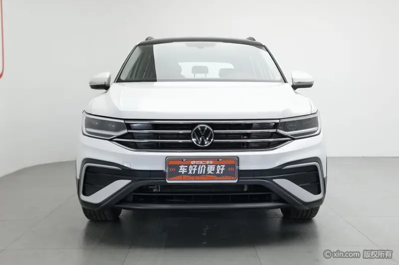 Volkswagen Tiguan L — фото 2