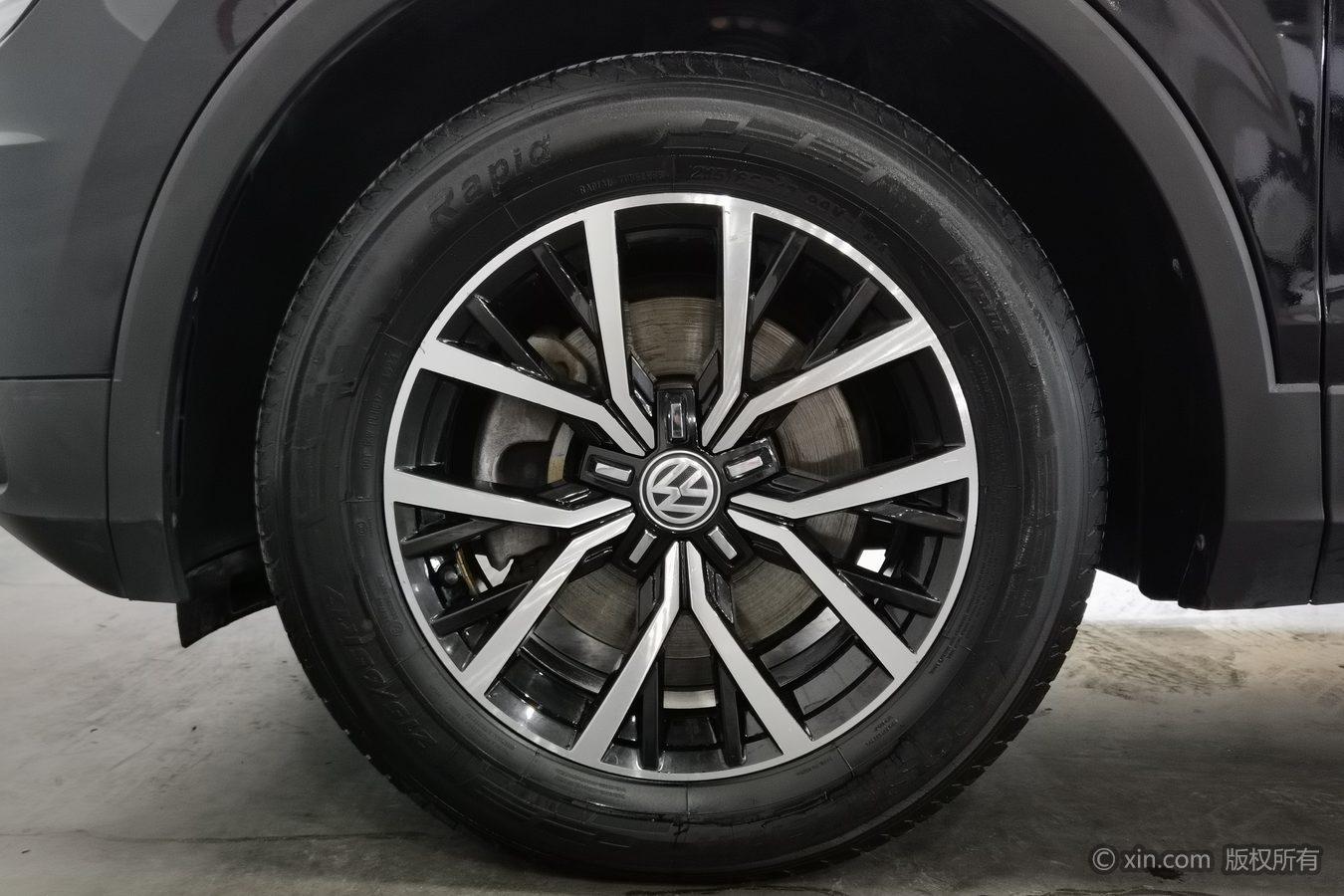 Volkswagen Tiguan L L 2018 330TSI AT Luxury