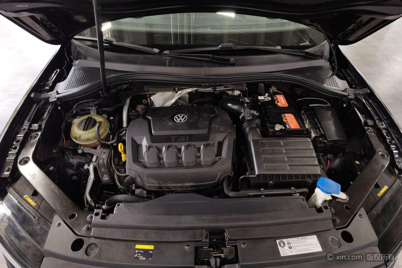 Volkswagen Tiguan L L 2018 330TSI AT Luxury