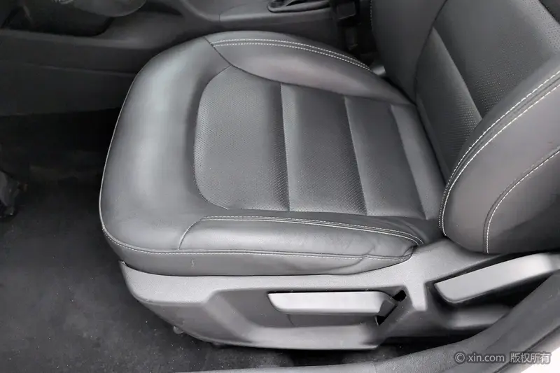 Geely Emgrand GS — фото 14
