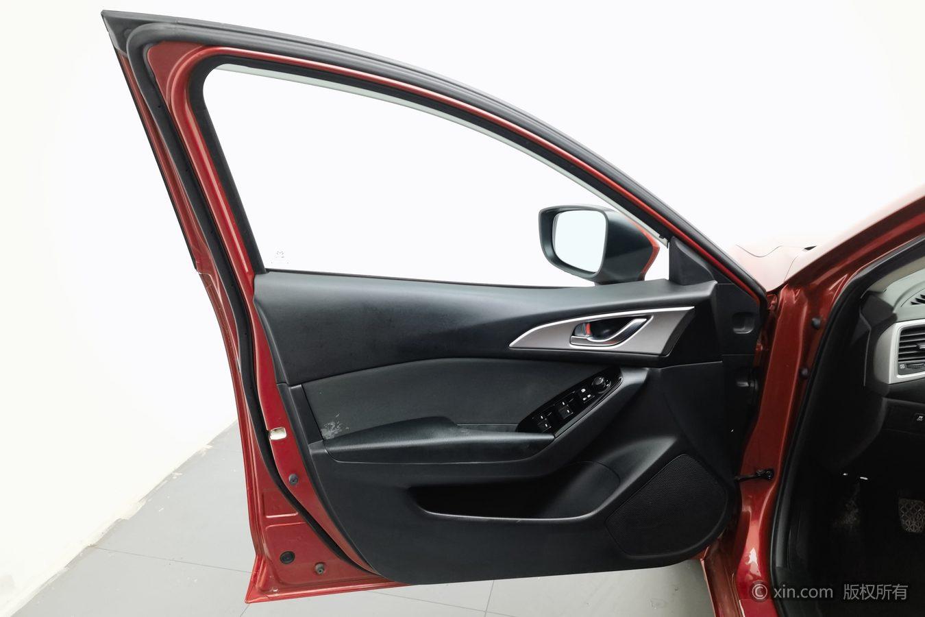 Mazda Mazda3 — фотографии объявления, Фото 12