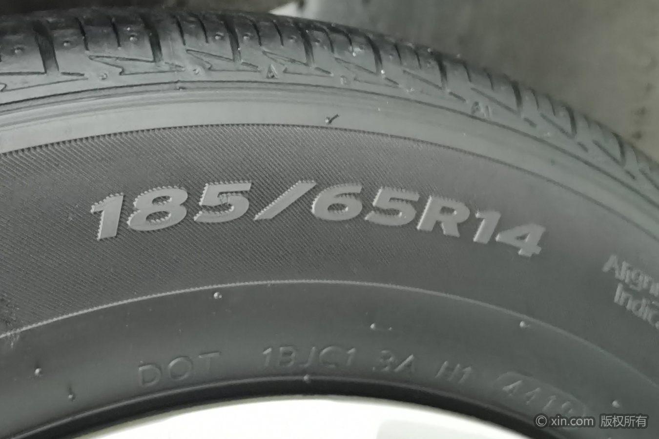 Volkswagen Polo 2011 1.4L MT