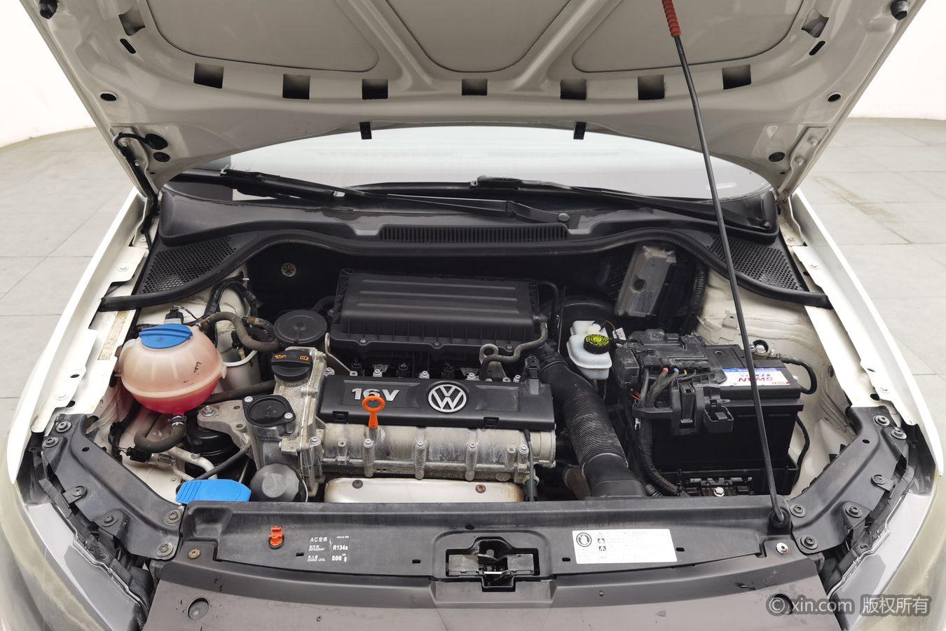 Volkswagen Polo 2011 1.4L MT