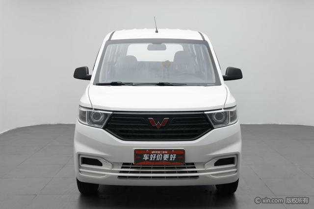 Wuling Hongguang V — фото 2