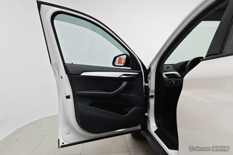 BMW X1 — фото 15