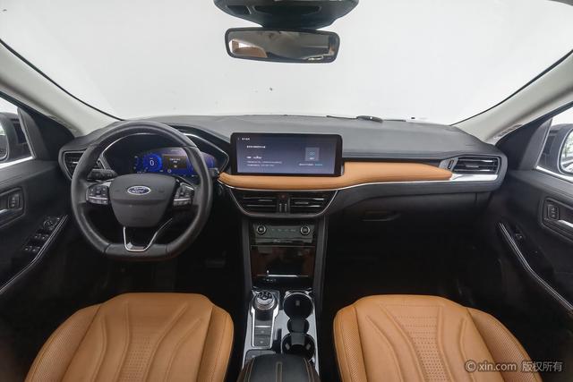 Ford Escape 2019 Eco Boost 245 4 WD — фото 12