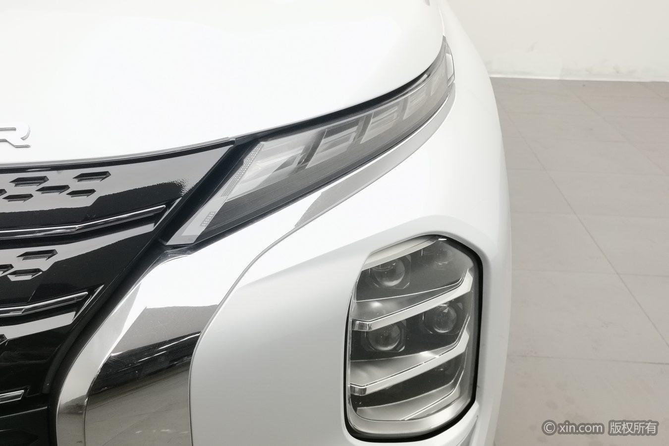 Mitsubishi Outlander 2023 1.5T CVT 7 мест