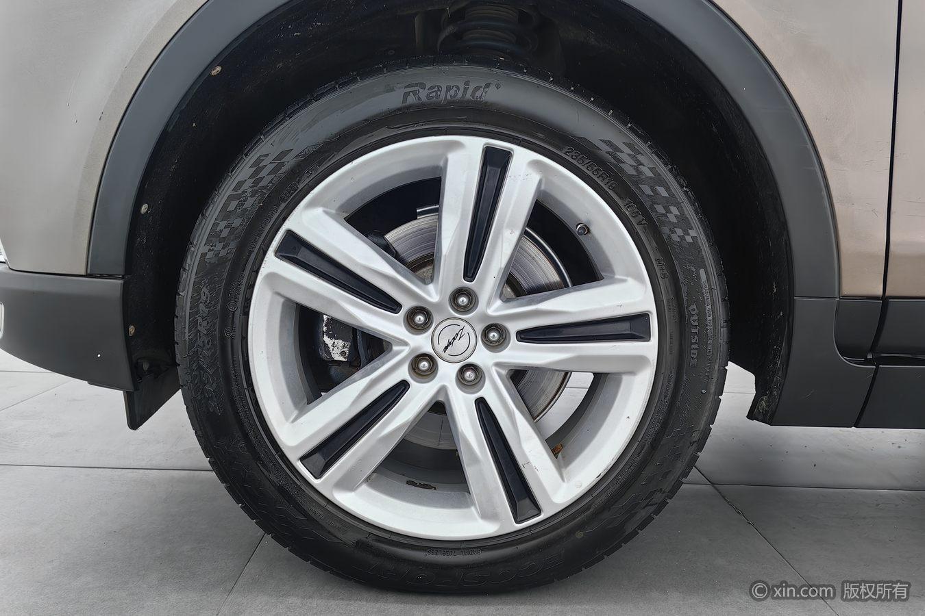 Zotye T700 2017 1.8T DCT Luxury