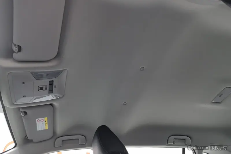 Toyota RAV4 — фото 15