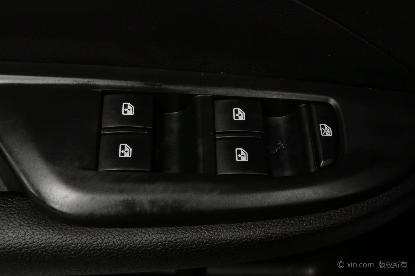 Buick Excelle GT: фотография 12 из 24