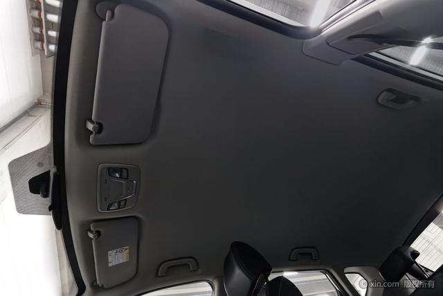 Geely Coolray 2025 1.5 L CVT — фото 20