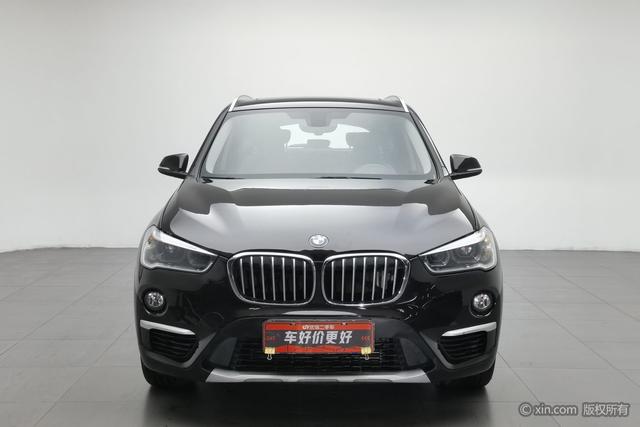 BMW X1 2019 s Drive 18 Li — фото 2