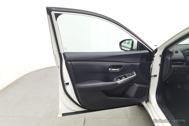 2020 Nissan Sylphy thumbnail 30
