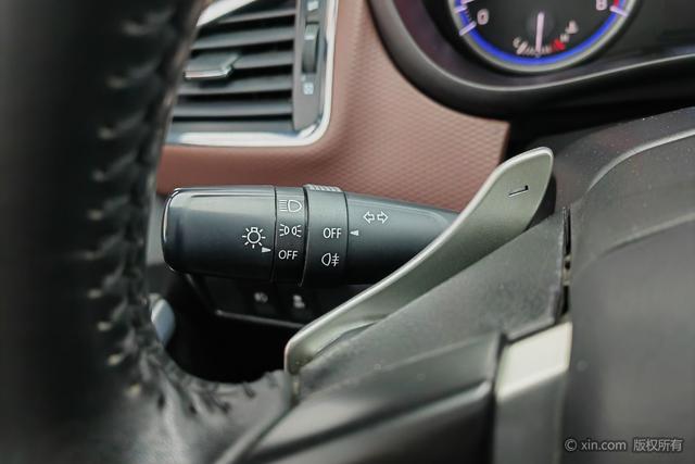 Suzuki Vitara 2017 1.6 L CVT 2 WD — фото 16